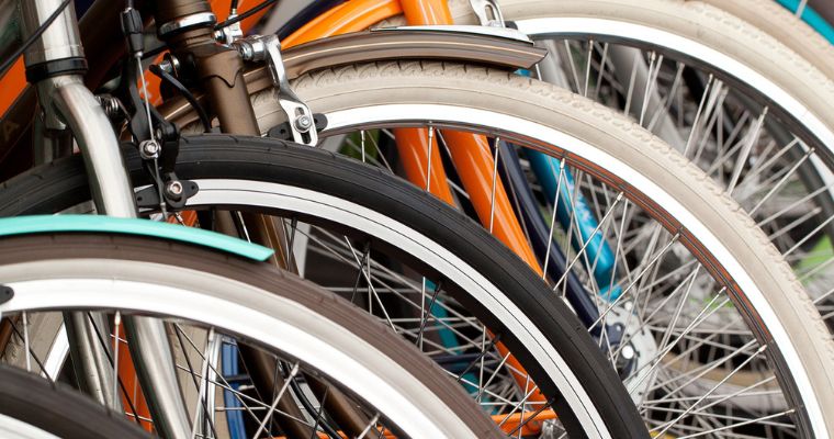 Ahorra espacio en tu casa alquilando un trastero para bicicletas